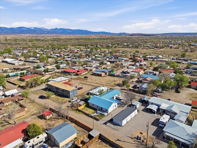 1002 Cook Street, Espanola, NM 87532