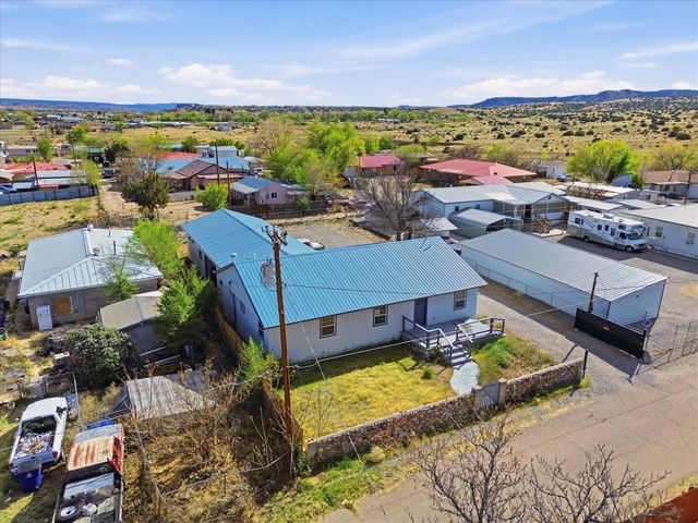 1002 Cook Street, Espanola, NM 87532
