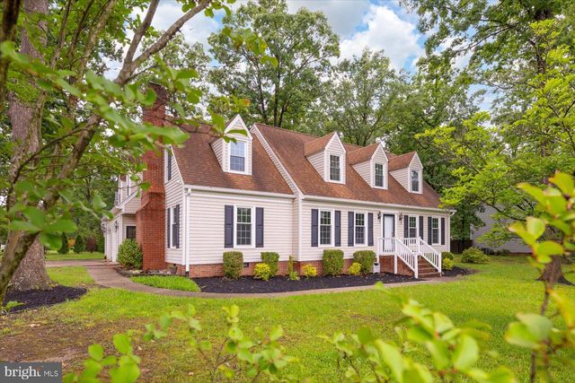 22 BRADDOCK DR, Fredericksburg, VA 22405