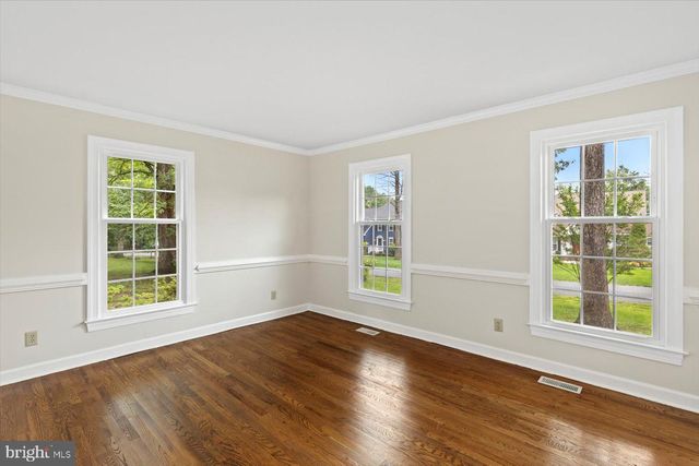 22 BRADDOCK DR, Fredericksburg, VA 22405