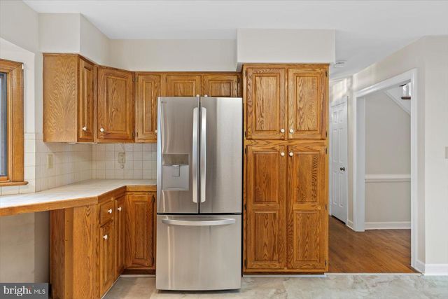 22 BRADDOCK DR, Fredericksburg, VA 22405