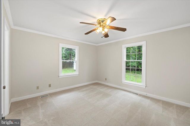 22 BRADDOCK DR, Fredericksburg, VA 22405