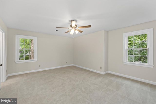 22 BRADDOCK DR, Fredericksburg, VA 22405