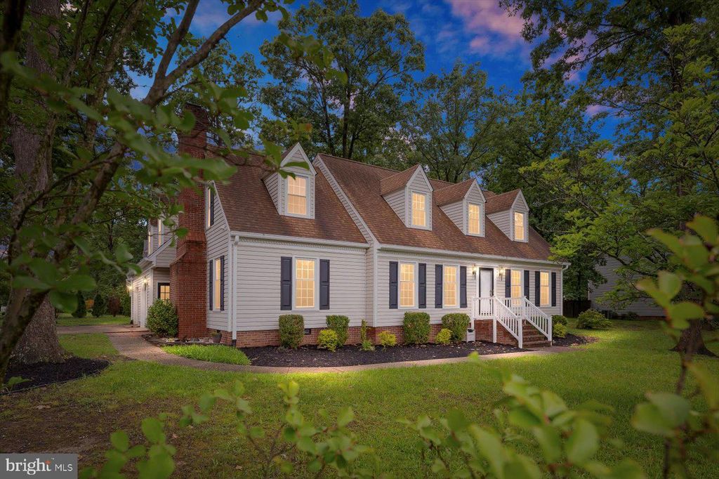 22 BRADDOCK DR, Fredericksburg, VA 22405