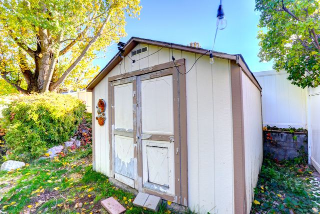 2096 N 1450 E, Layton, UT 84040