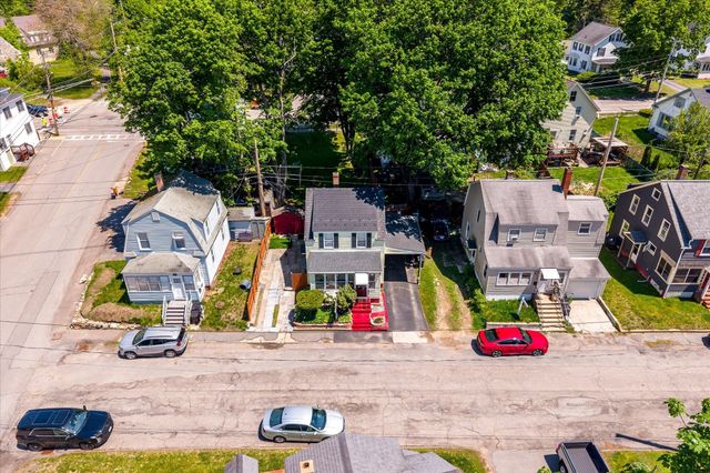 82 Rich St, Gardner, MA 01440