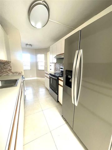 1251 SW 125th Ave 311T, Pembroke Pines, FL 33027