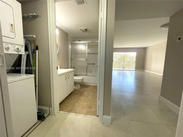 1251 SW 125th Ave 311T, Pembroke Pines, FL 33027