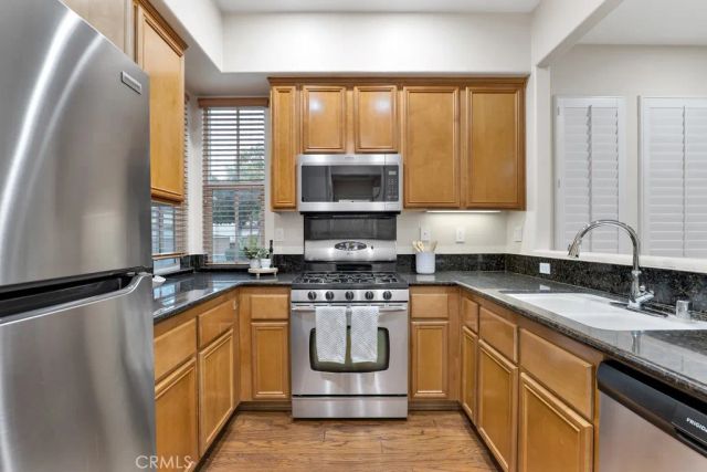 82 Trailing Vine, Irvine, CA 92602