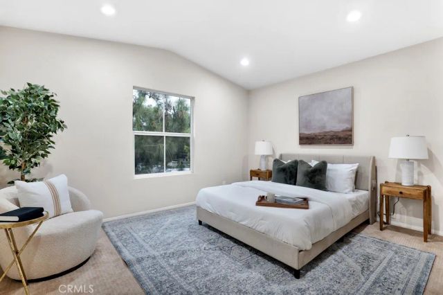 82 Trailing Vine, Irvine, CA 92602
