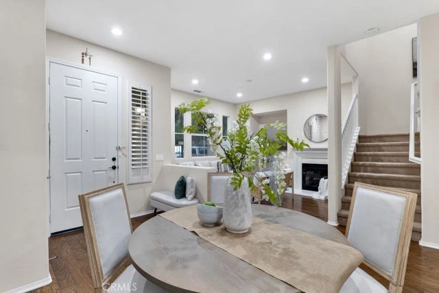 82 Trailing Vine, Irvine, CA 92602