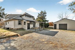 1034 W Truman Road, Independence, MO 64050