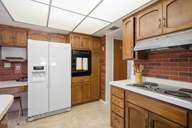 1220 N Nema Avenue, Tucson, AZ 85712