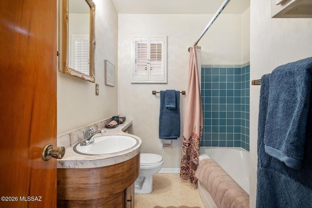 1220 N Nema Avenue, Tucson, AZ 85712