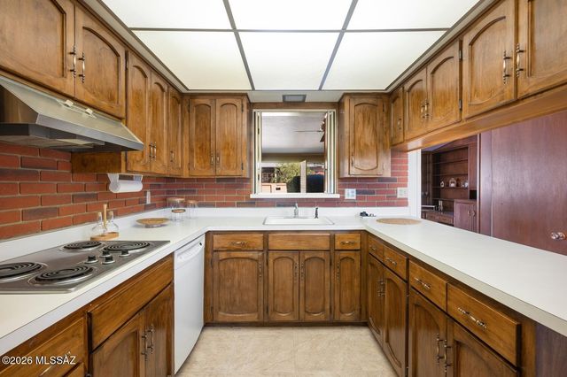 1220 N Nema Avenue, Tucson, AZ 85712