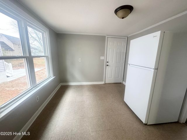 307 W Cypress Street, Elizabeth City, NC 27909