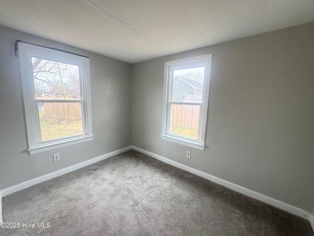 307 W Cypress Street, Elizabeth City, NC 27909