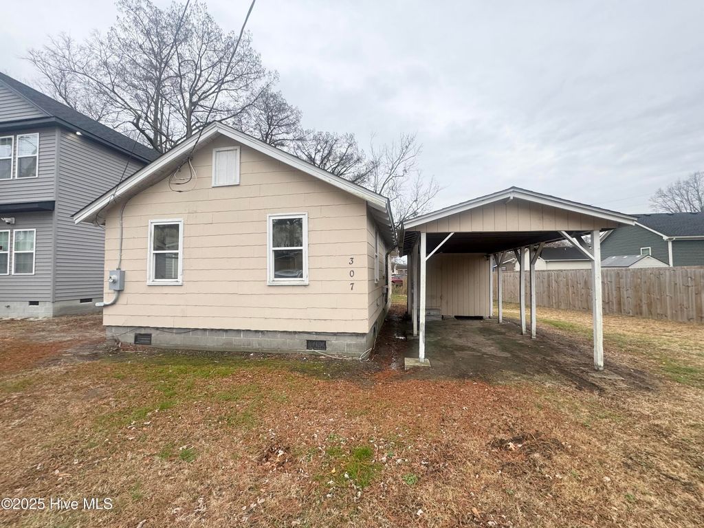 307 W Cypress Street, Elizabeth City, NC 27909