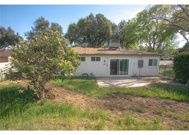 496 W 48th, San Bernardino, CA 92407