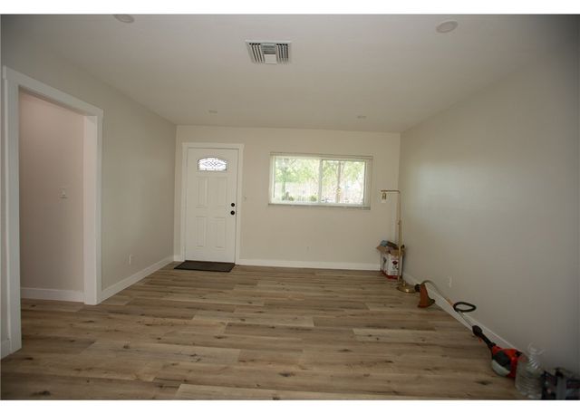 496 W 48th, San Bernardino, CA 92407