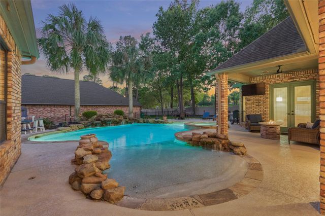 29 Winthrop Harbor Court, Montgomery, TX 77356