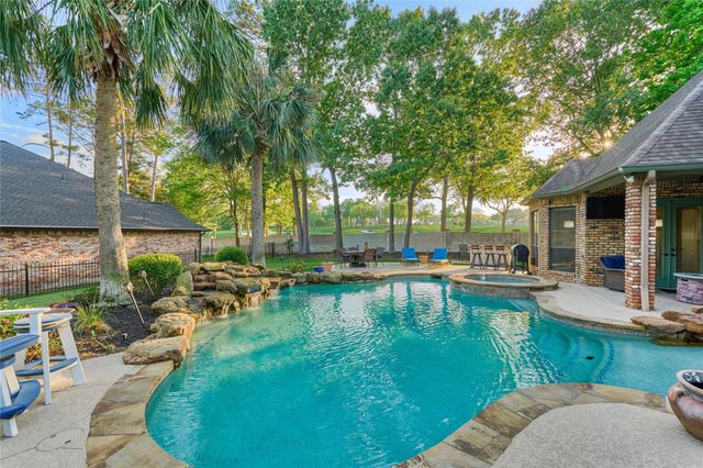 29 Winthrop Harbor Court, Montgomery, TX 77356