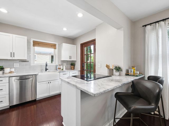 1652 Andover Road, Columbus, OH 43212