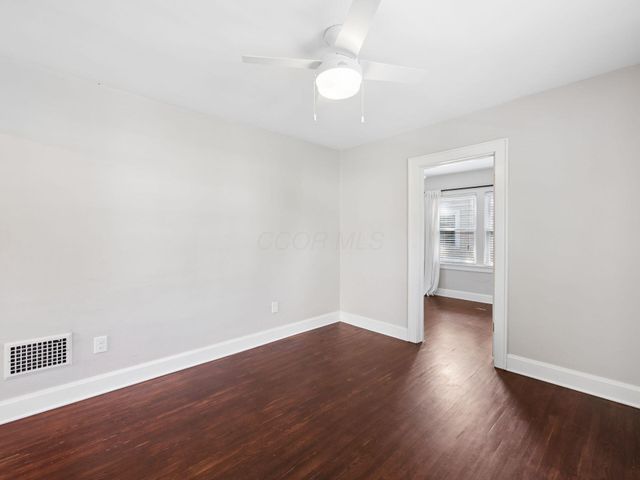 1652 Andover Road, Columbus, OH 43212