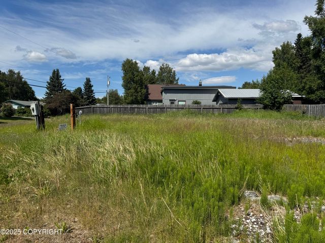 12241 Mary Avenue, Anchorage, AK 99515
