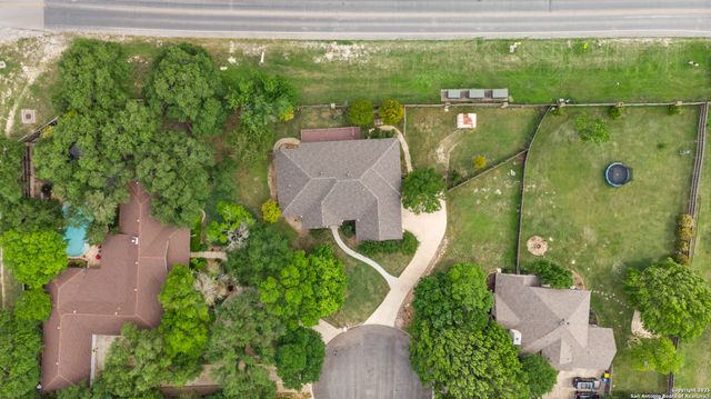 29303 Sumpter Dr, Boerne, TX 78015