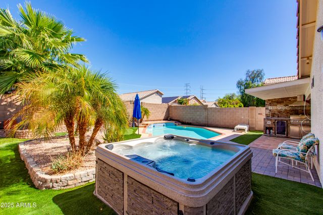 3612 W QUESTA Drive, Glendale, AZ 85310