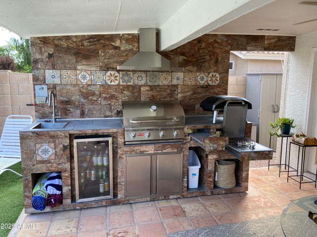 3612 W QUESTA Drive, Glendale, AZ 85310