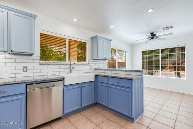 3612 W QUESTA Drive, Glendale, AZ 85310