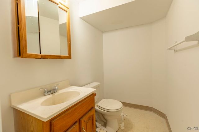 8405 Winterberry Way, Clay, NY 13090