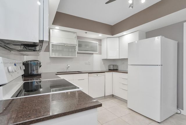 7200 Radice Ct 701, Lauderhill, FL 33319