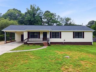 672 Reeceburg Road, Silver Creek, GA 30173