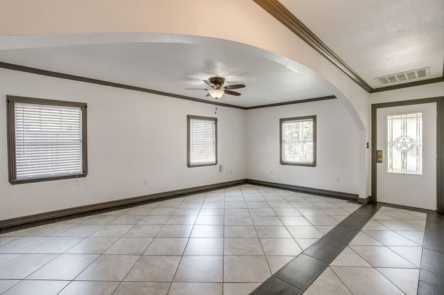 3732 E 1st Street, Fort Worth, TX 76111