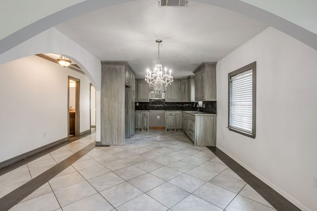 3732 E 1st Street, Fort Worth, TX 76111