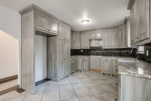 3732 E 1st Street, Fort Worth, TX 76111