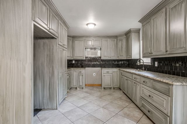 3732 E 1st Street, Fort Worth, TX 76111
