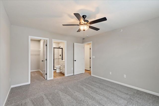 516 Foxhill Drive, 14-305, Crescent Springs, KY 41017