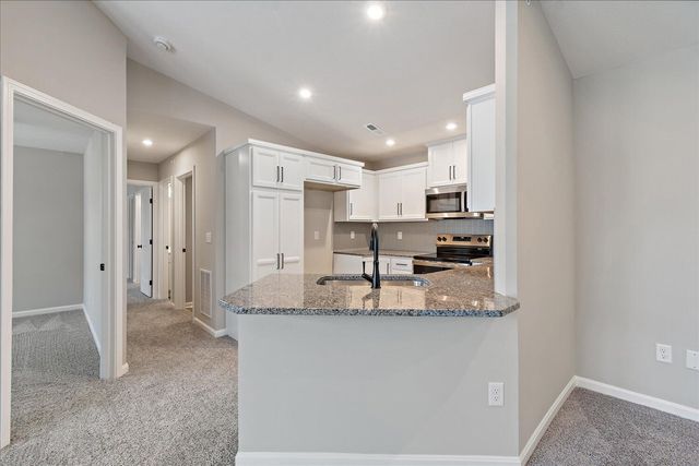 516 Foxhill Drive, 14-305, Crescent Springs, KY 41017