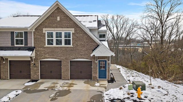 516 Foxhill Drive, 14-305, Crescent Springs, KY 41017