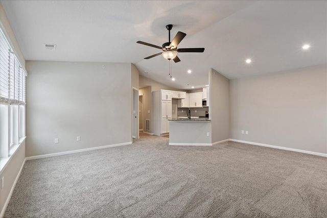 516 Foxhill Drive, 14-305, Crescent Springs, KY 41017