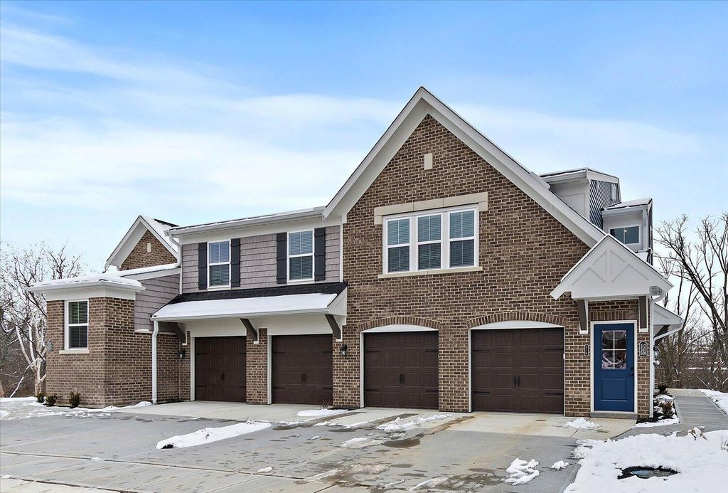 516 Foxhill Drive, 14-305, Crescent Springs, KY 41017