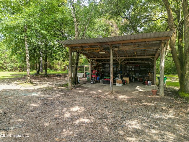 13120 Ridgeland Road, Vancleave, MS 39565