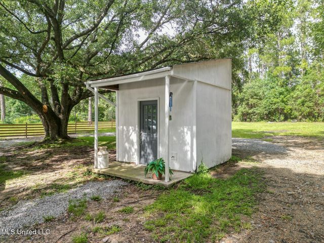 13120 Ridgeland Road, Vancleave, MS 39565