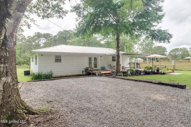 13120 Ridgeland Road, Vancleave, MS 39565