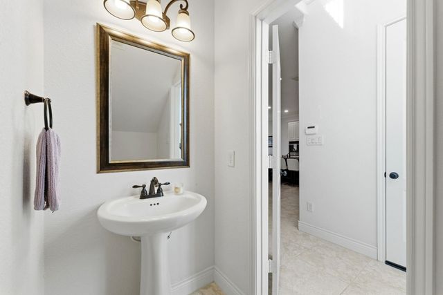 27 Daffodil Meadow Place, Tomball, TX 77375