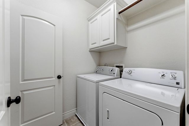 27 Daffodil Meadow Place, Tomball, TX 77375